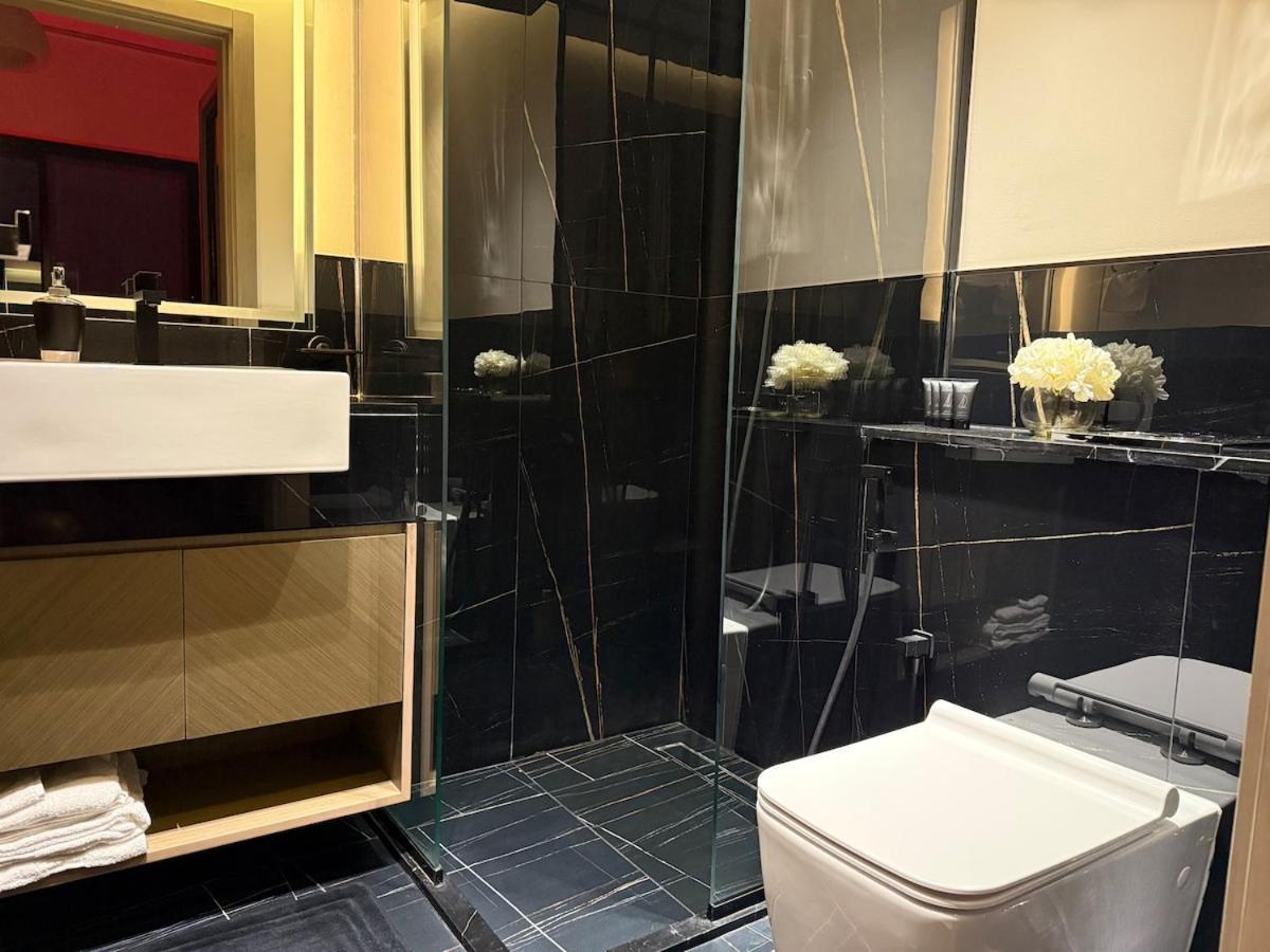 Elegant & Luxury 2Br Apartment Burj And Canal View Sabkhah المظهر الخارجي الصورة