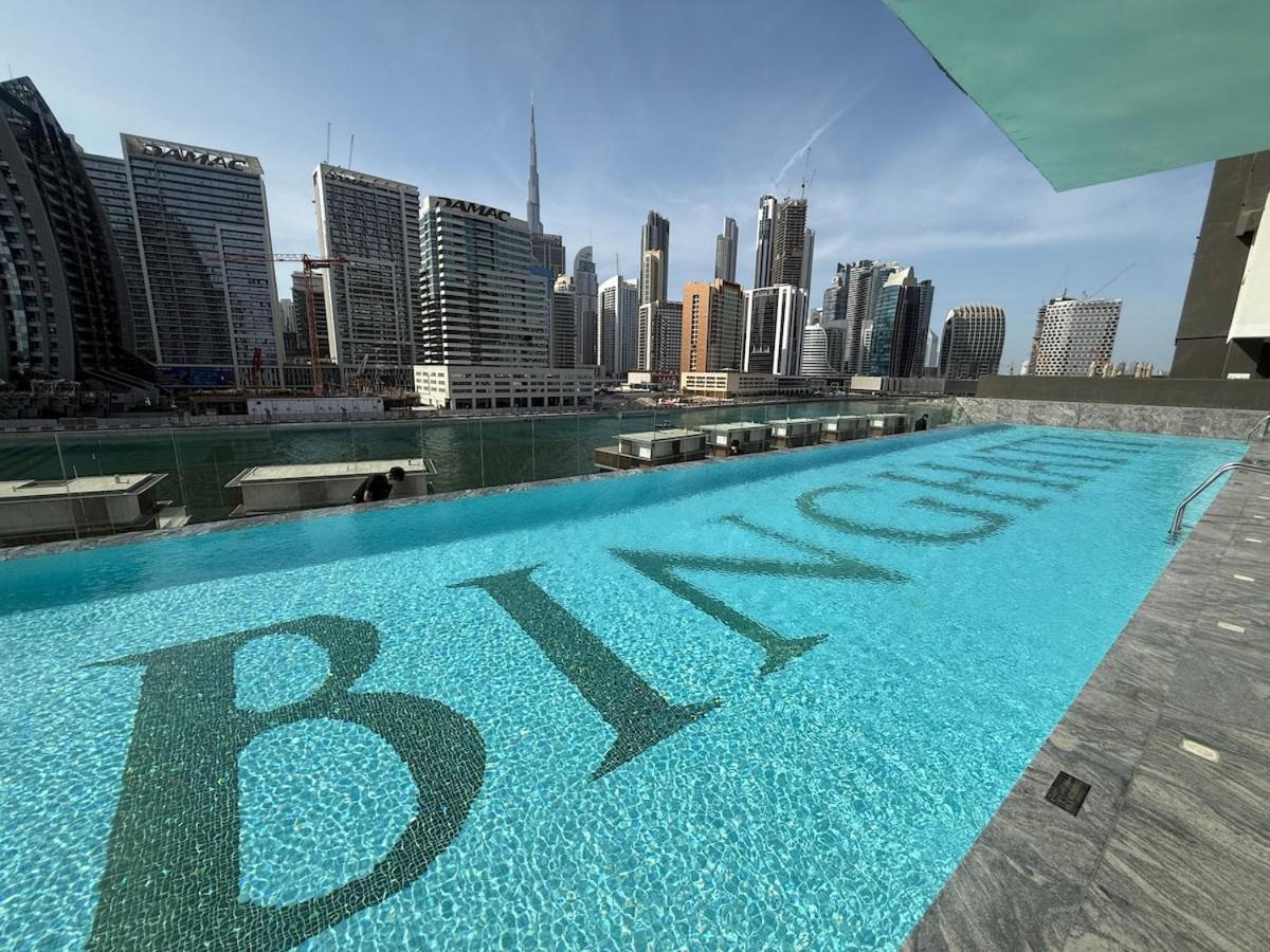 Elegant & Luxury 2Br Apartment Burj And Canal View Sabkhah المظهر الخارجي الصورة