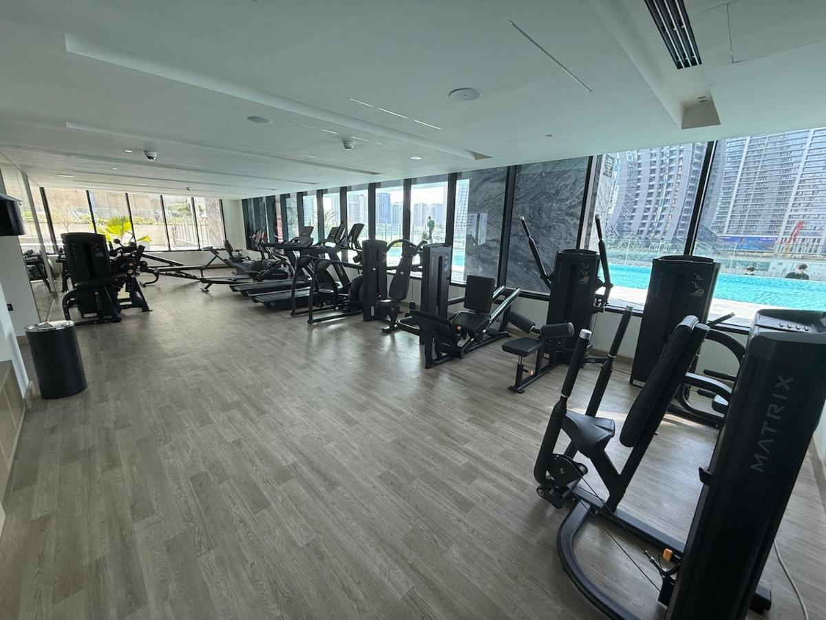 Elegant & Luxury 2Br Apartment Burj And Canal View Sabkhah المظهر الخارجي الصورة